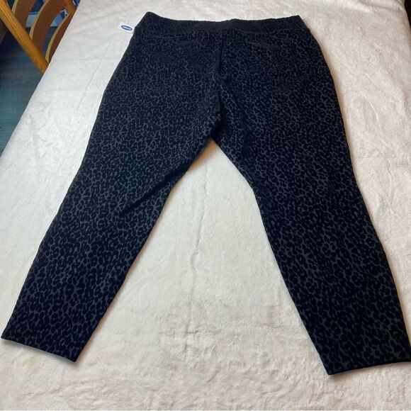 Old Navy Stevie High Rise Black Flocked Pull On Pants New With Tags Size 3XL - Picture 2 of 11
